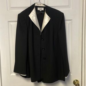Ladies 18W LeSuit black pants suit